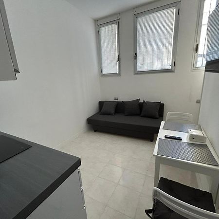 Elegant Studio Milão Exterior foto