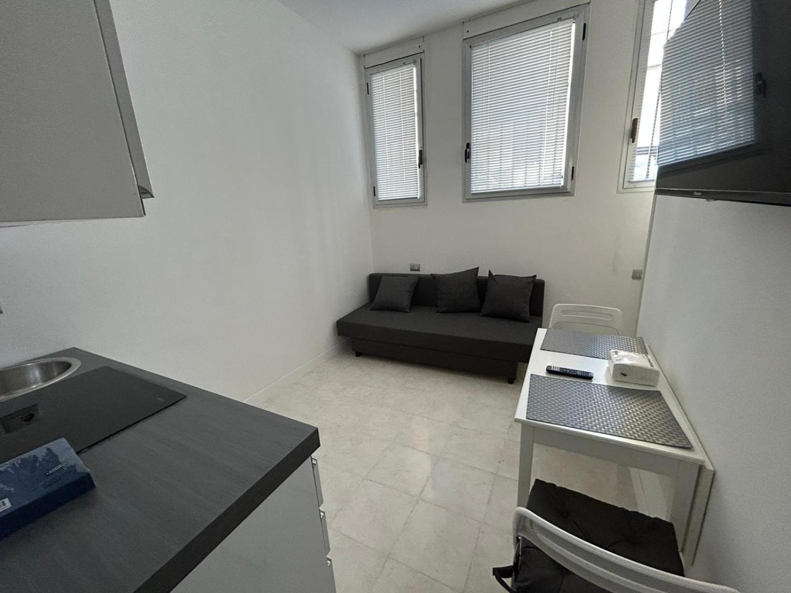 Elegant Studio Milão Exterior foto